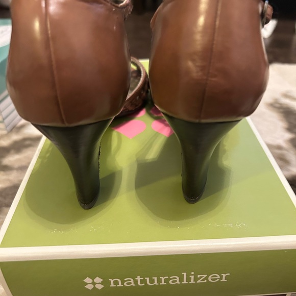 Naturalizer Brown Woven Heels with T-Strap Design - Picture 3 of 7